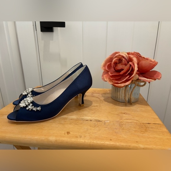 Women’s Fashion Shoes Size 9 Royal  Blue With Rhinestones - Picture 4 of 8